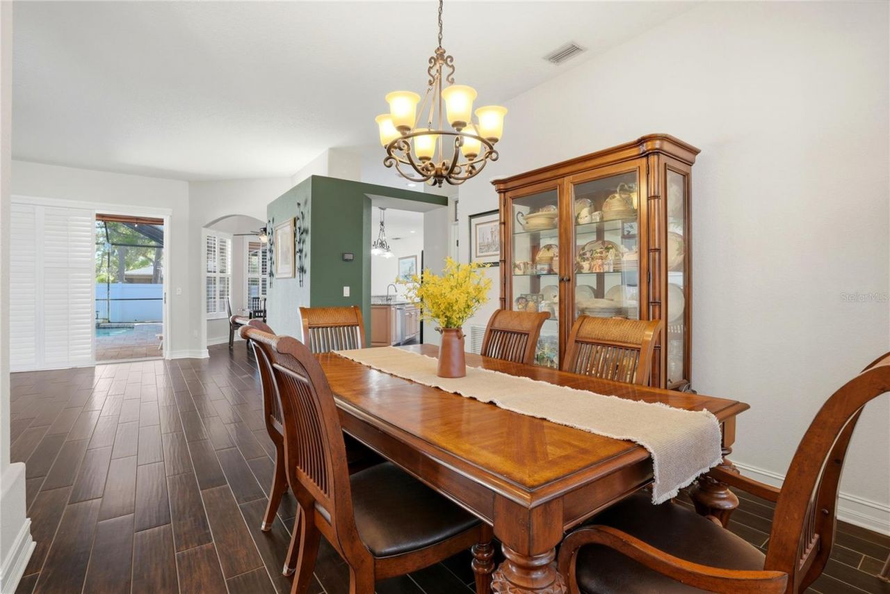 10555 Shady Oak Lane, Seminole, FL 33777 Photo