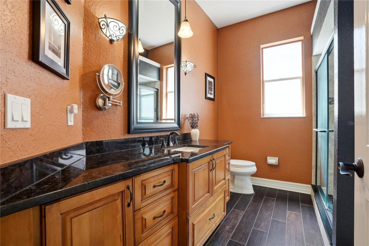 10555 Shady Oak Lane, Seminole, FL 33777 Photo