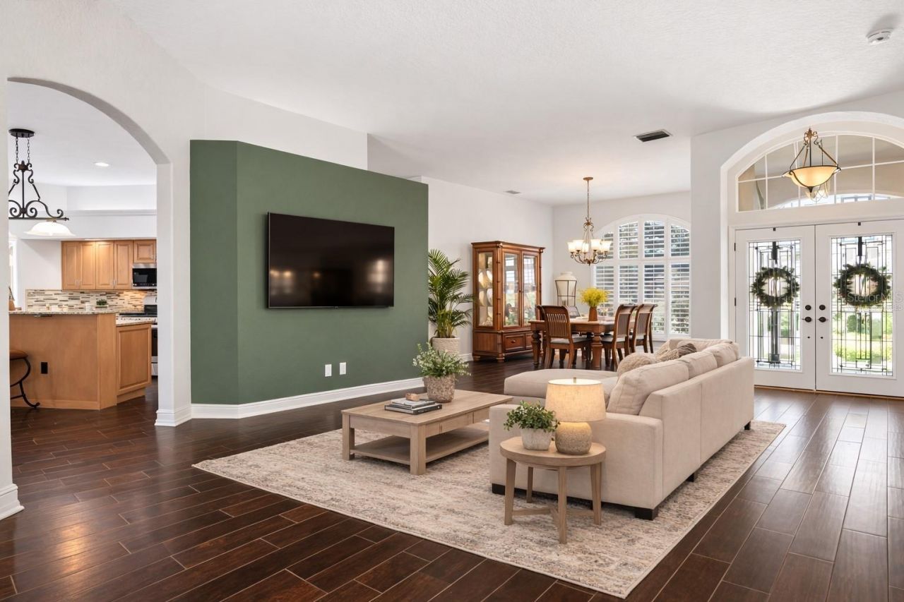 10555 Shady Oak Lane, Seminole, FL 33777 Photo