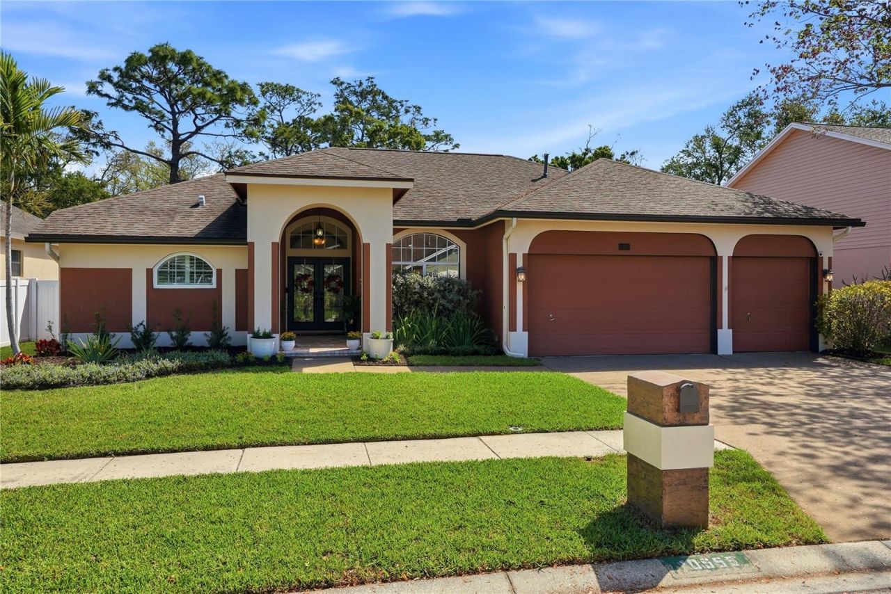 10555 Shady Oak Lane, Seminole, FL 33777 Photo