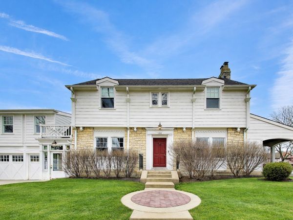 100 Arthur Street , Park Ridge, IL 60068