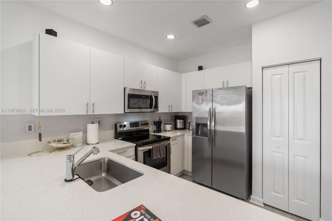 28500 SW 133rd Path, Homestead, FL 33033 Photo