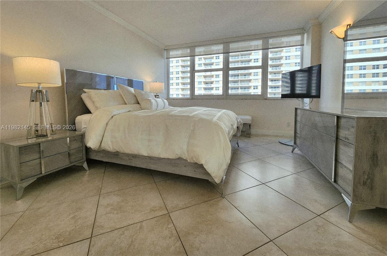 2030 S Ocean Dr, Unit 626, Hallandale Beach, FL 33009 Photo