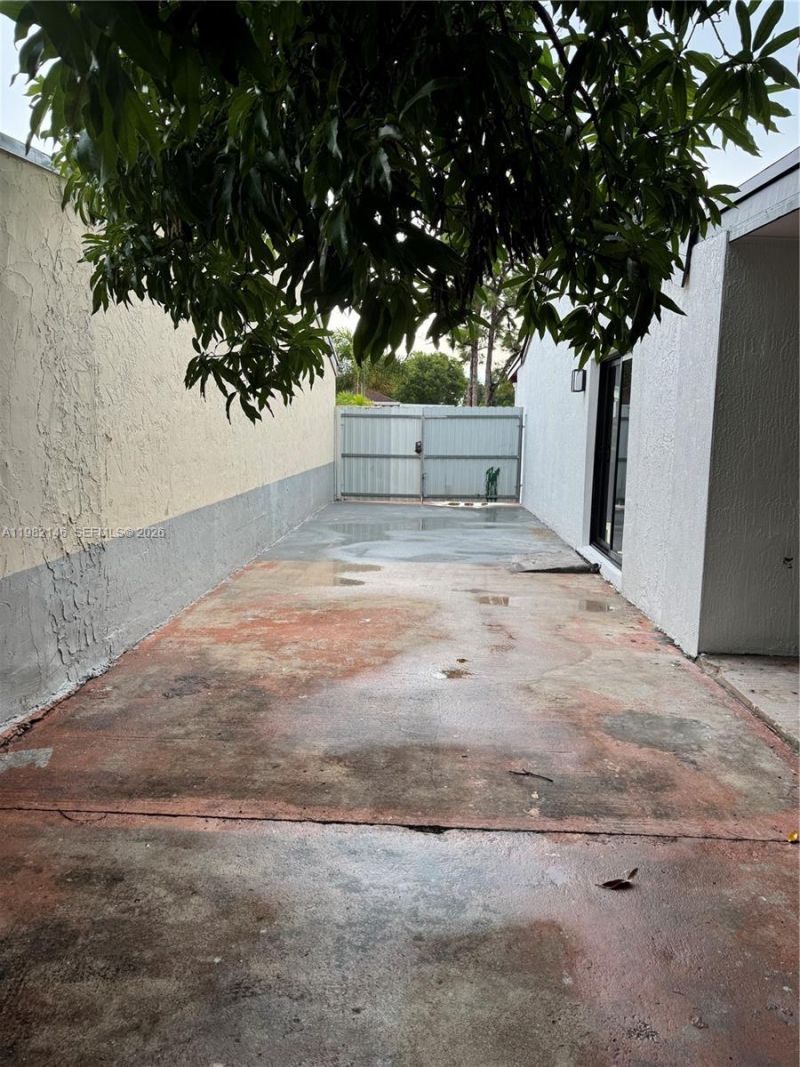 20819 NW 41st Ave Rd , Miami Gardens, FL 33055 Photo