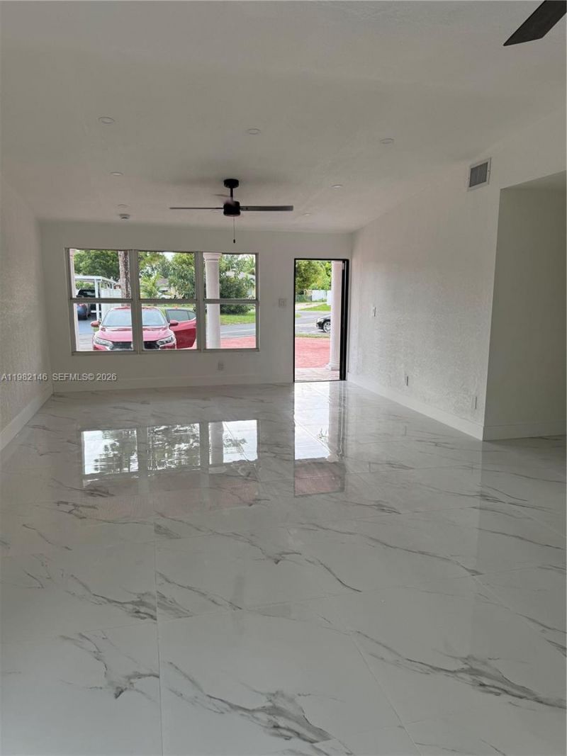 20819 NW 41st Ave Rd , Miami Gardens, FL 33055 Photo