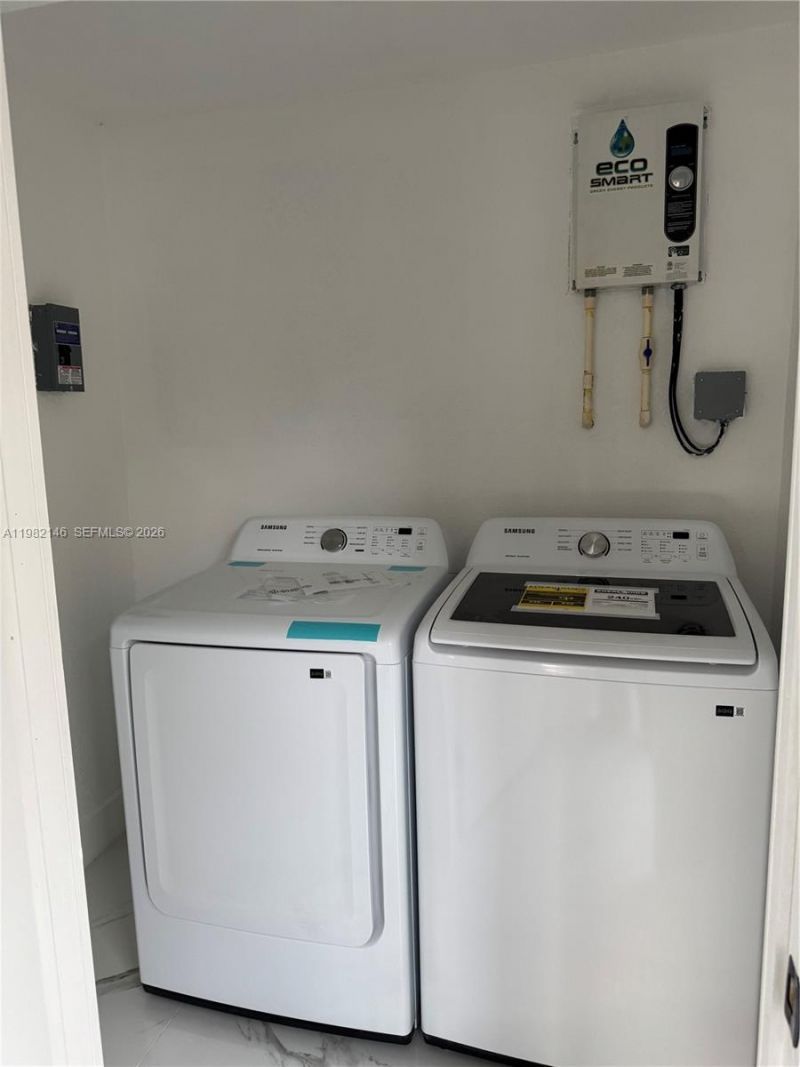 20819 NW 41st Ave Rd , Miami Gardens, FL 33055 Photo