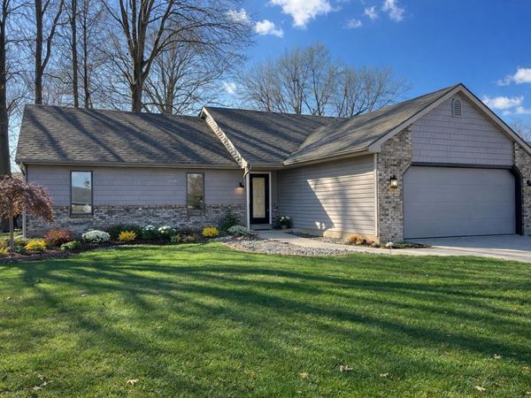 5925 Gate Tree Lane, Fort Wayne, IN 46835