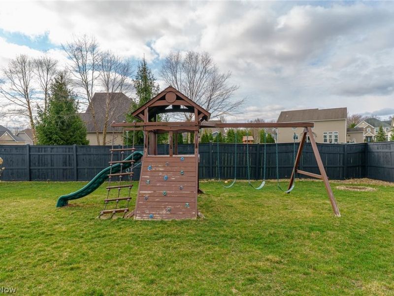 23201 Lakeridge Way, Columbia Station, OH 44028 Photo 31