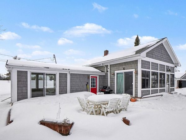 1297 Old Mackinaw Road, Cheboygan, MI 49721