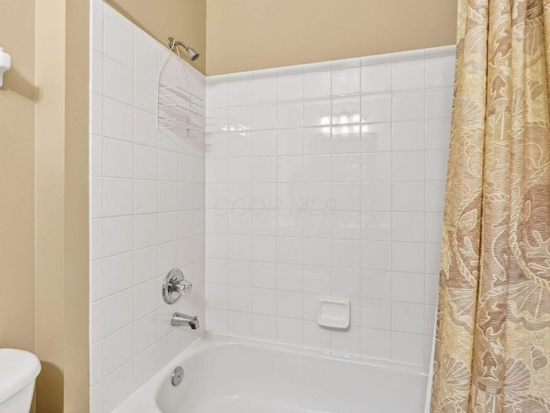 156 Orchard Oak Drive , Blacklick, OH 43004 Photo 28