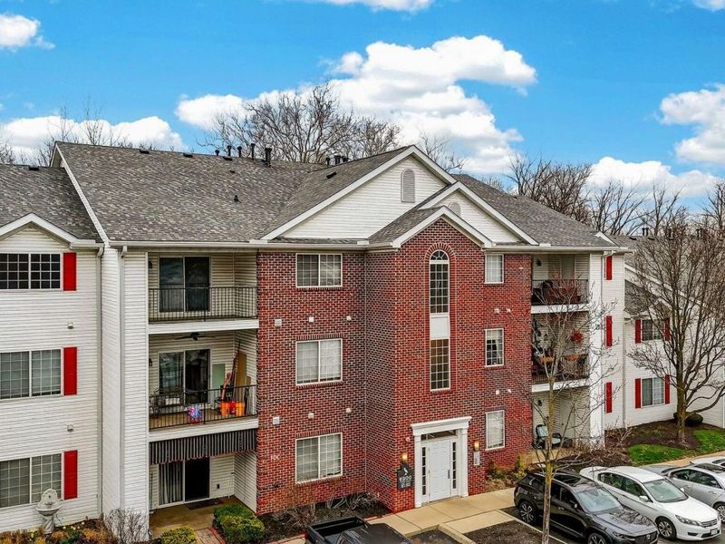 6200 Harbour Pointe , Unit 301, Columbus, OH 43231 Photo 3