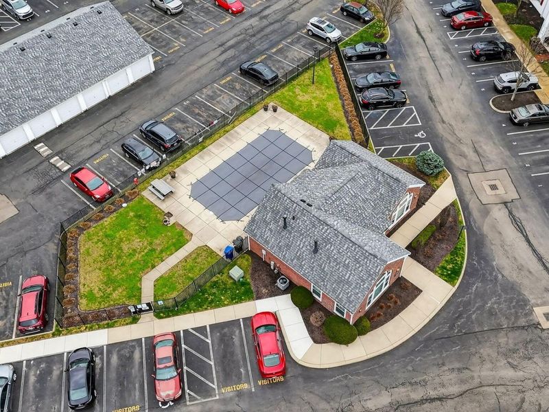 6200 Harbour Pointe, Unit 301, Columbus, OH 43231 Photo 8