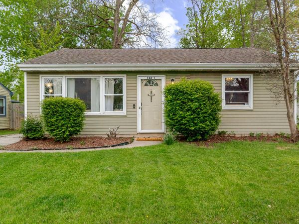 726-1 Imperial Road, Valparaiso, IN 46385