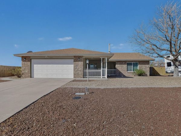 4640 Aqua Marine Drive NE, Rio Rancho, NM 87124