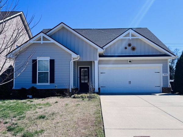 508 Sunflower Dr, Smyrna, TN 37167