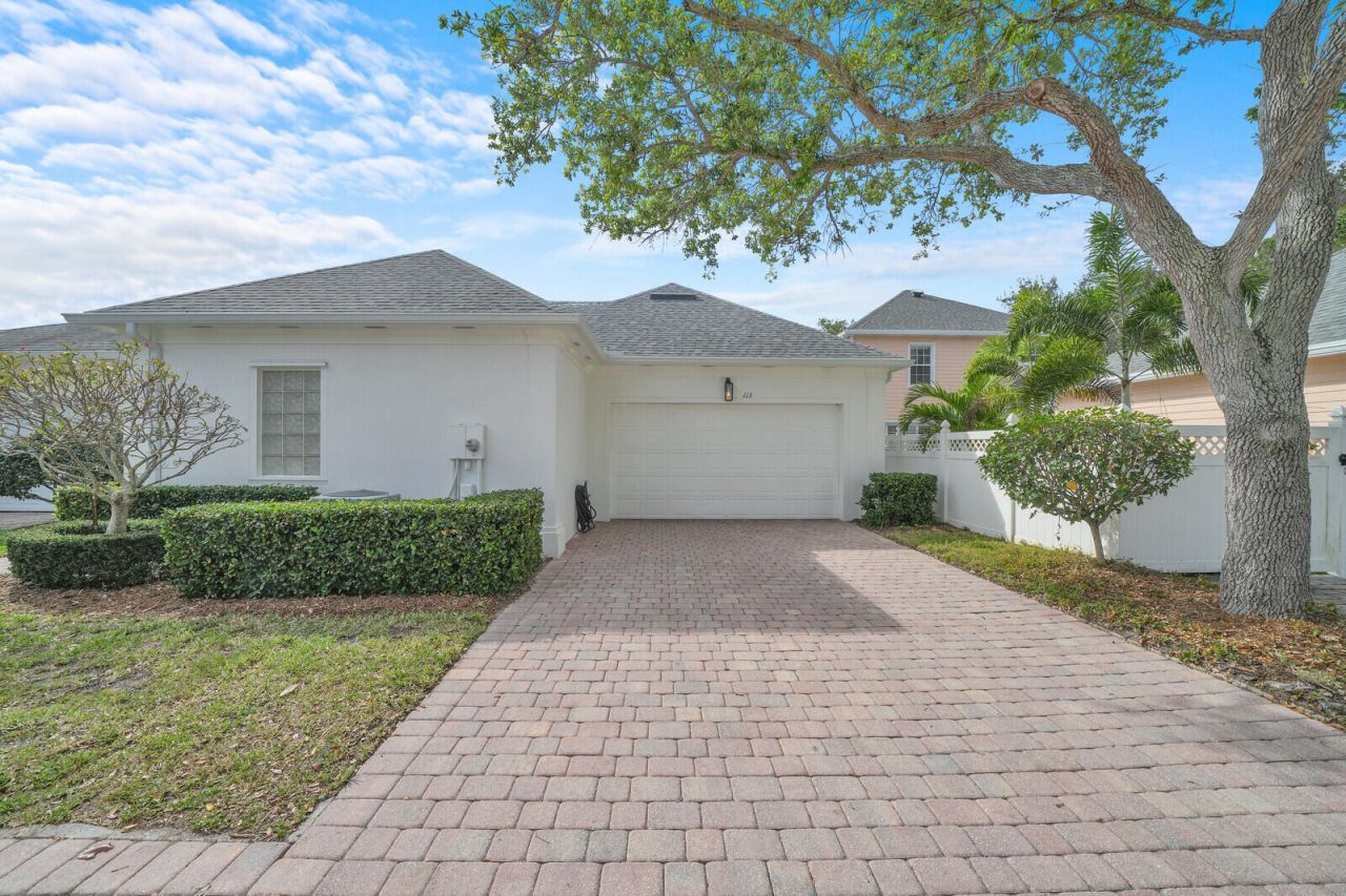 113 Honeysuckle Drive, Jupiter, FL 33458 Photo