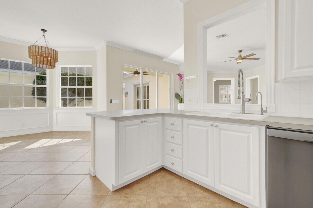 113 Honeysuckle Drive, Jupiter, FL 33458 Photo