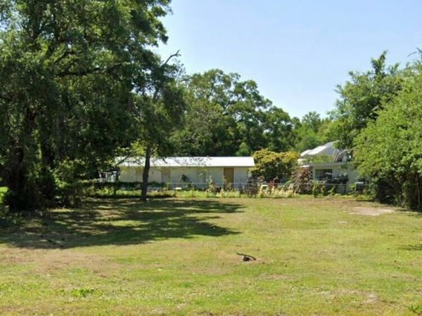 195 Oak Street, Biloxi, MS 39530