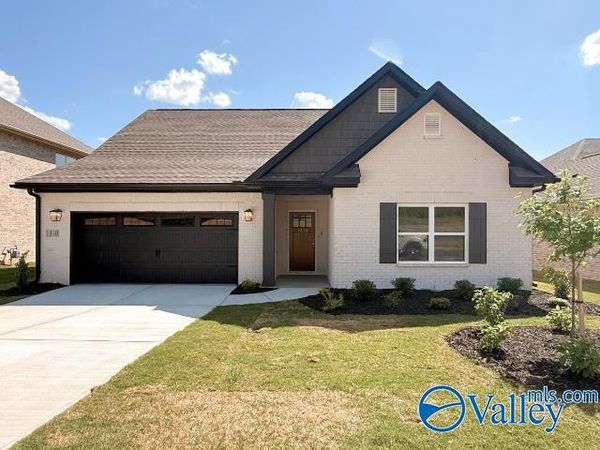 1310 Vermilion Circle, Huntsville, AL 35803
