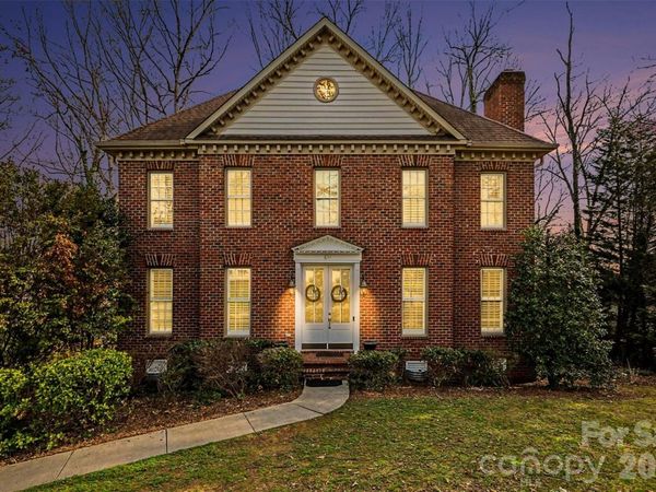 634 Peacehaven Road , Kannapolis, NC 28083