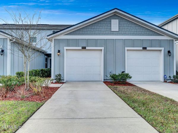 9008 GIFFORD Drive, Jacksonville, FL 32220