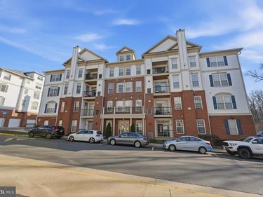 11635 CAVALIER LANDING COURT, Unit 202, FAIRFAX, VA 22030