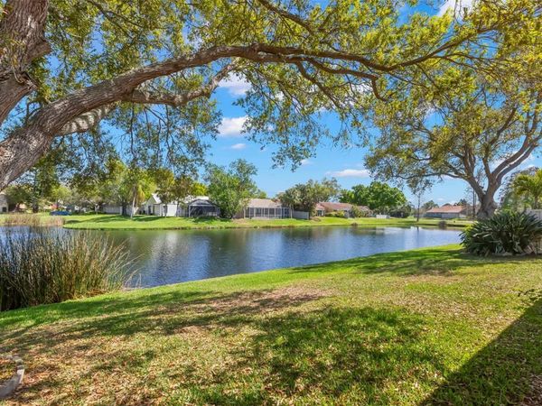 523 PADUA CIRCLE NE, ST PETERSBURG, FL 33703