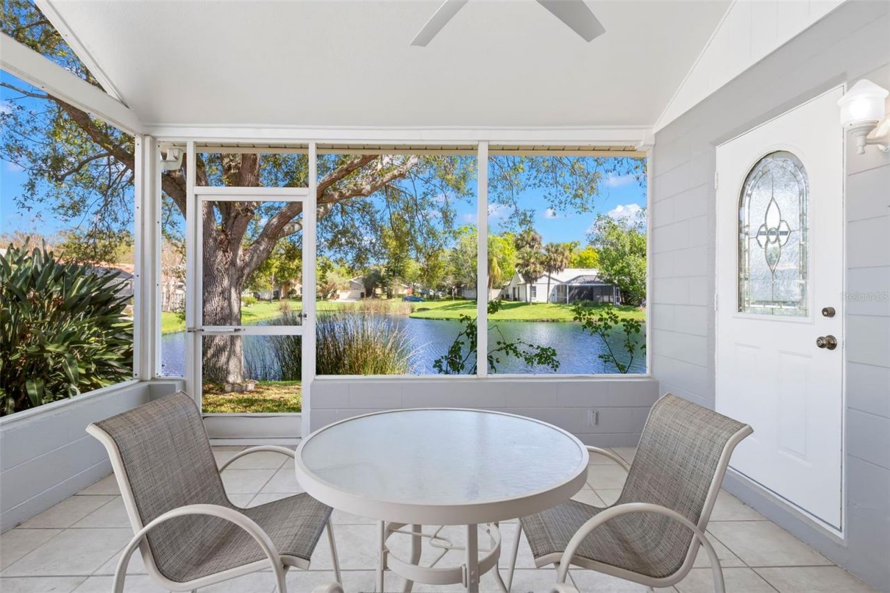 523 Padua Circle Ne, Saint Petersburg, FL 33703 Photo