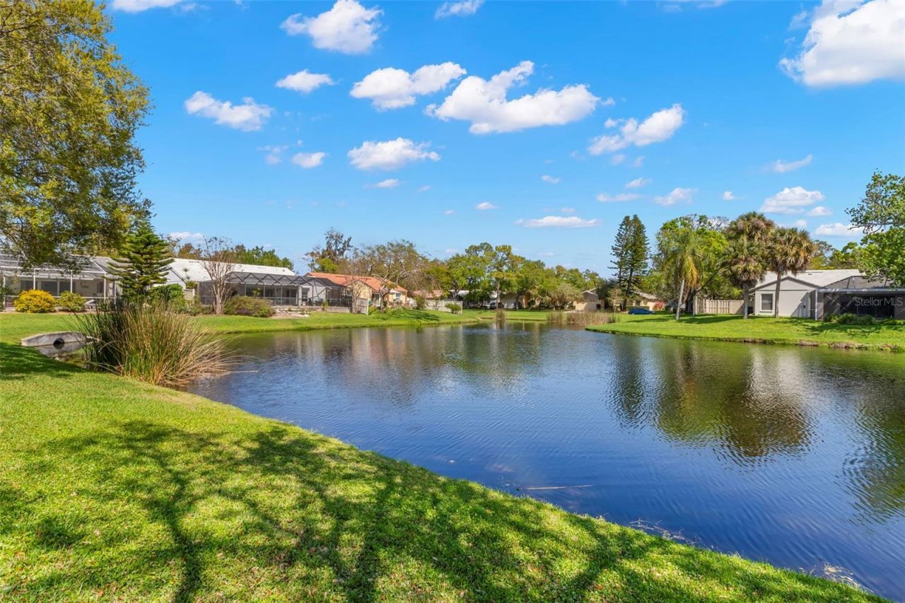 523 Padua Circle Ne, Saint Petersburg, FL 33703 Photo