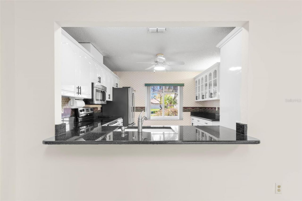 523 Padua Circle Ne, Saint Petersburg, FL 33703 Photo