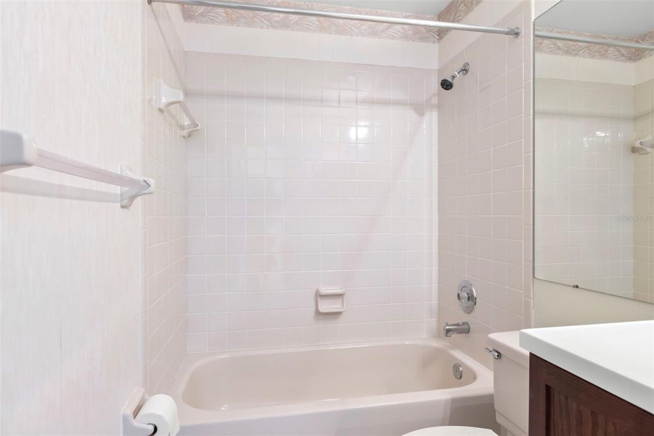 523 Padua Circle Ne, Saint Petersburg, FL 33703 Photo