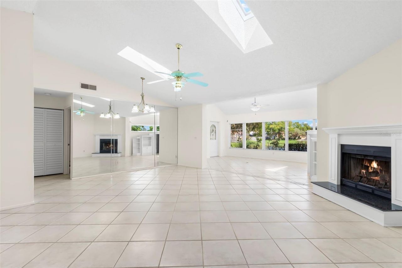 523 Padua Circle Ne, Saint Petersburg, FL 33703 Photo