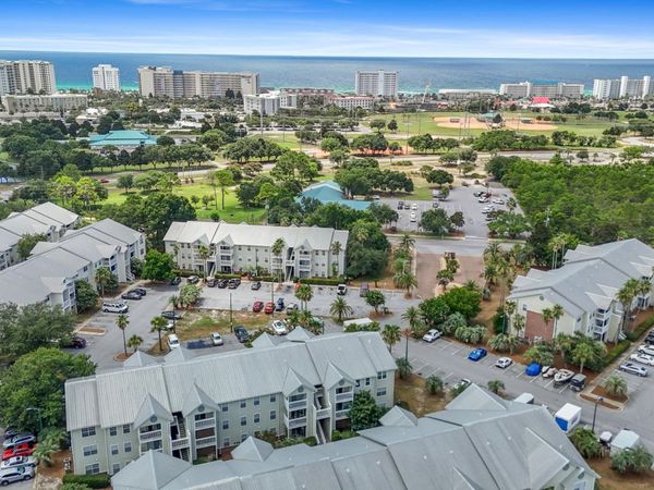 4009 Dancing Cloud Court, Unit 28, Destin, FL 32541