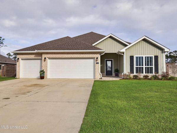 11648 Talla Drive, Ocean Springs, MS 39564