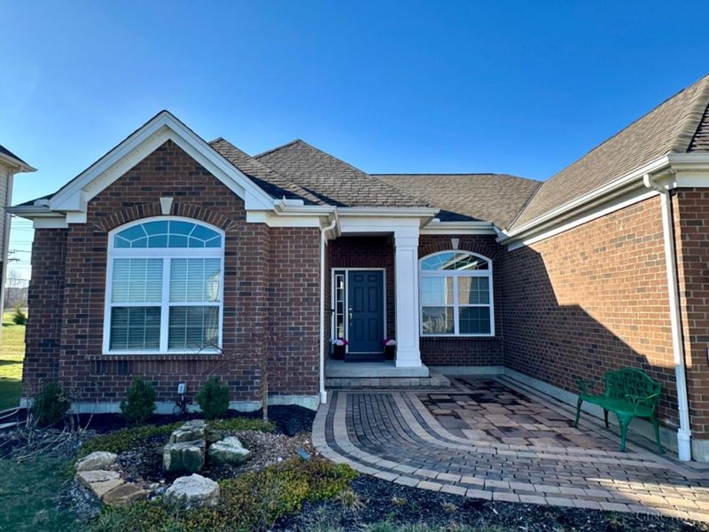 9302 W Meadow Drive, West Chester, OH 45069 Photo 8