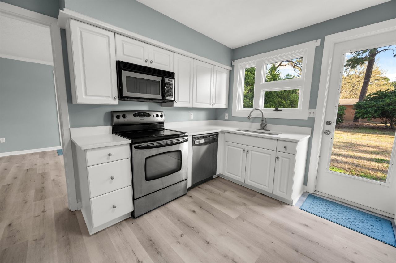 3772 Tea Rose St. Photo 21