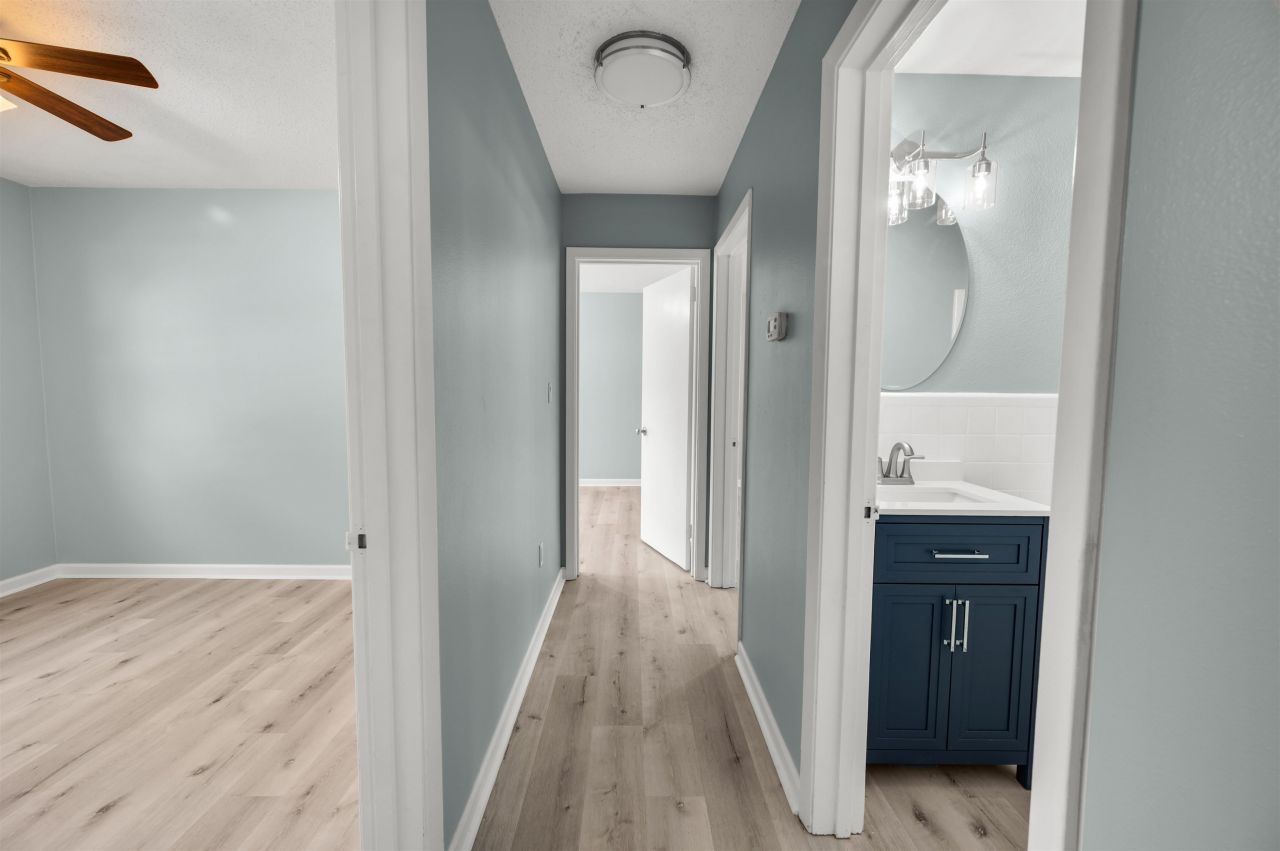 3772 Tea Rose St. Photo 3