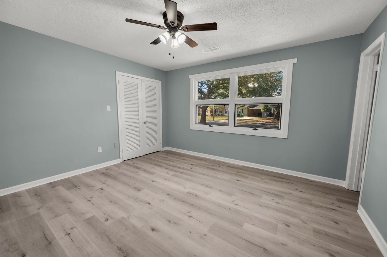 3772 Tea Rose St. Photo 9