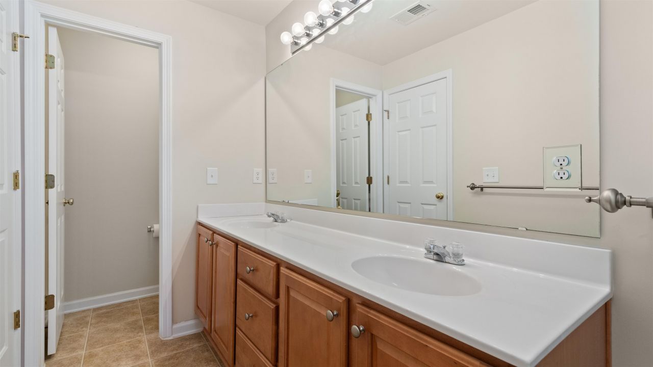 115 Veranda Way Photo 22