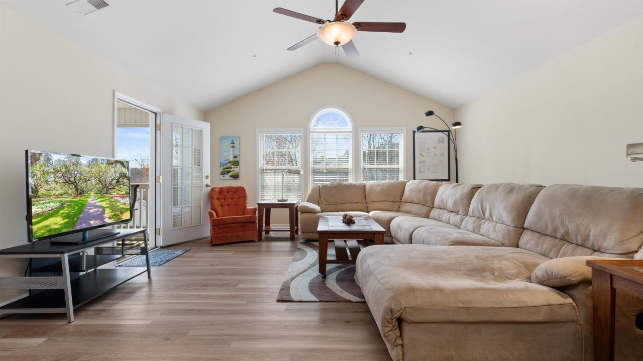 115 Veranda Way Photo 5