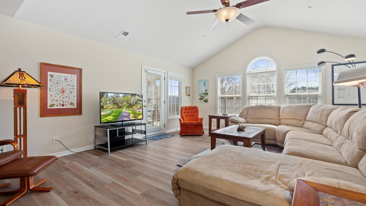 115 Veranda Way Photo 6