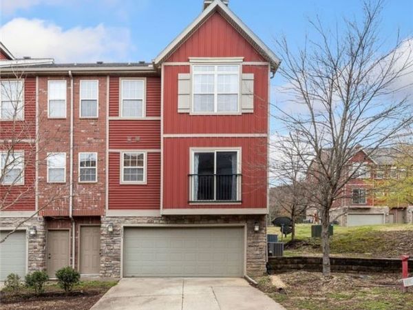 2835 W Redstone Drive , Fayetteville, AR 72704