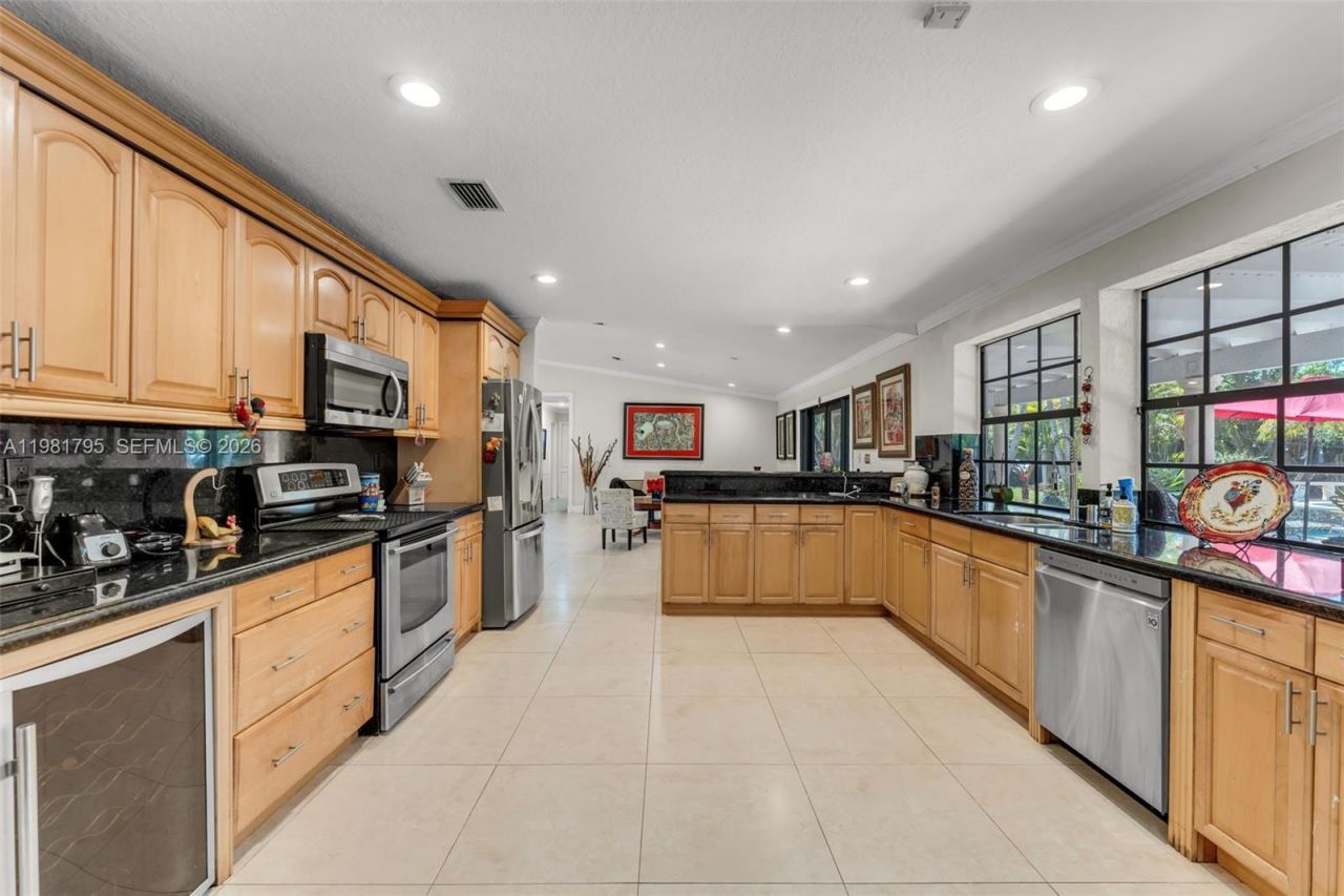 16564 SW 153rd Ct , Miami, FL 33187 Photo