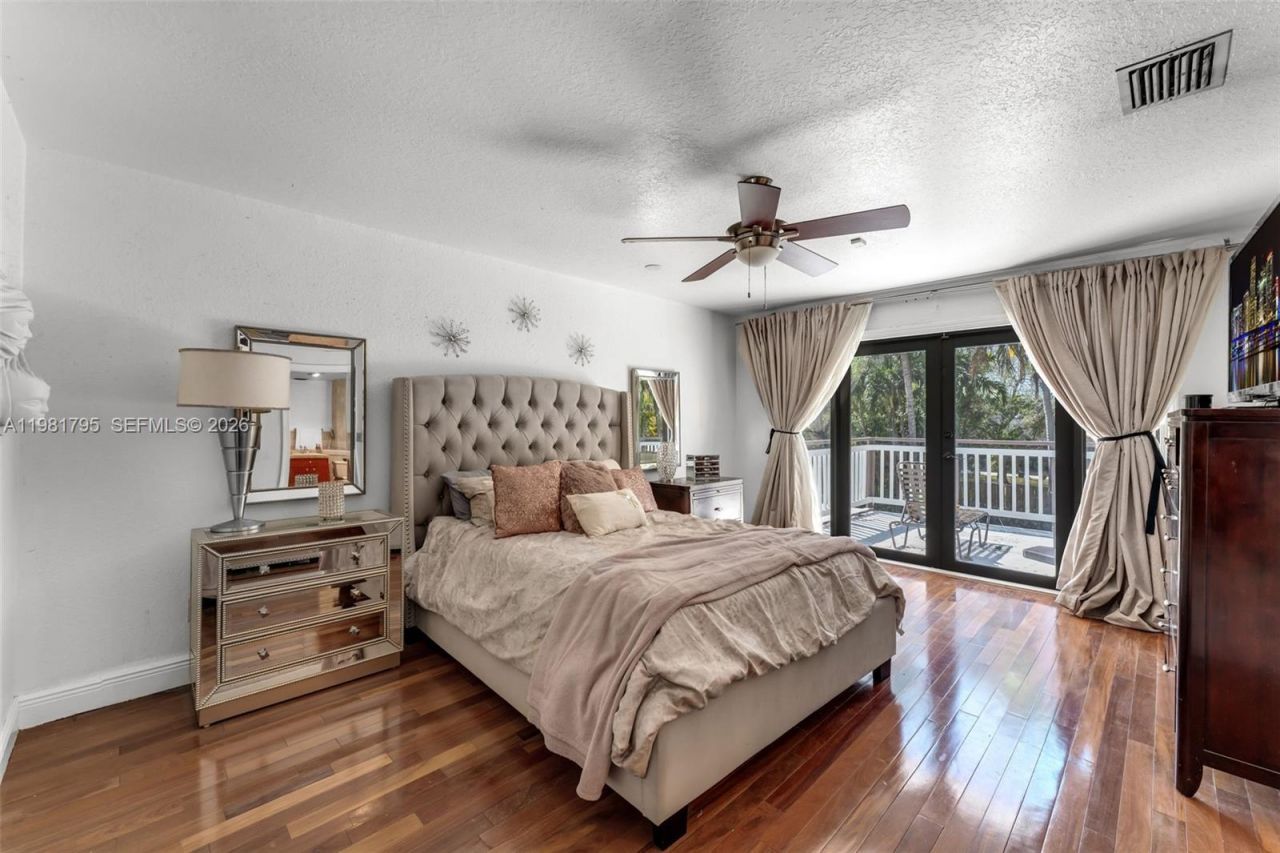 16564 SW 153rd Ct , Miami, FL 33187 Photo