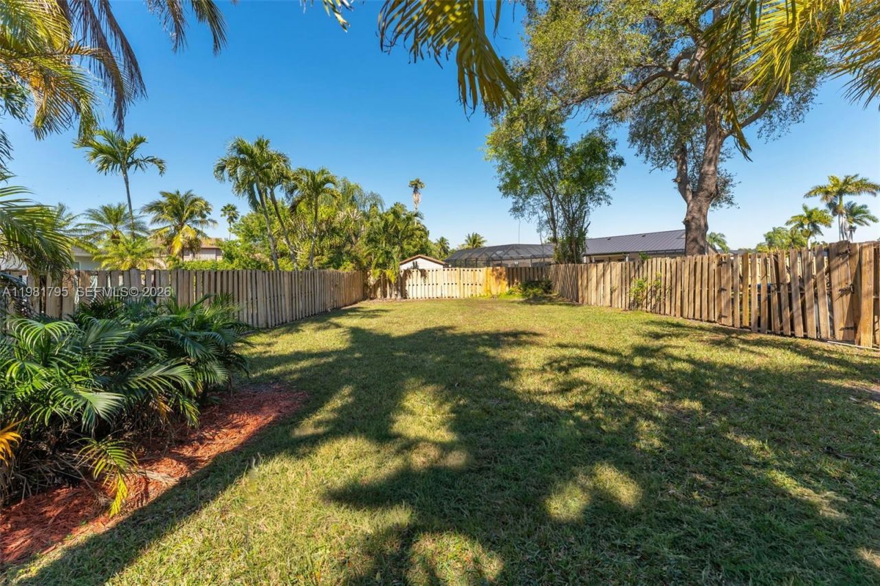 16564 SW 153rd Ct , Miami, FL 33187 Photo