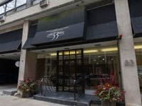 33 E Cedar Street, Chicago, IL 60611 primary photo