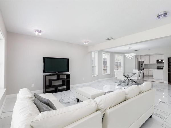 5702 Ellsworth Avenue, Dallas, TX 75206