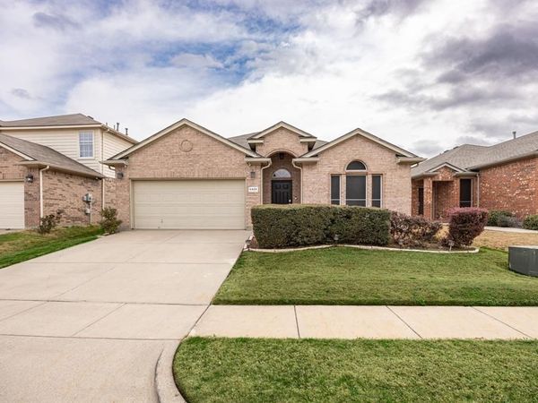 6428 Alexandra Meadows Drive , Fort Worth, TX 76131