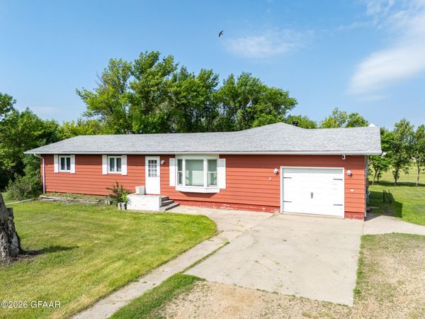 2851 18TH Street NE, Manvel, ND 58256