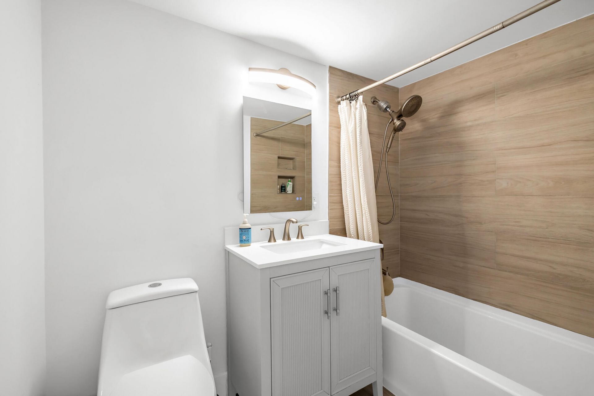 924 SE 2nd Street, Unit 32, Fort Lauderdale, FL 33301 Photo